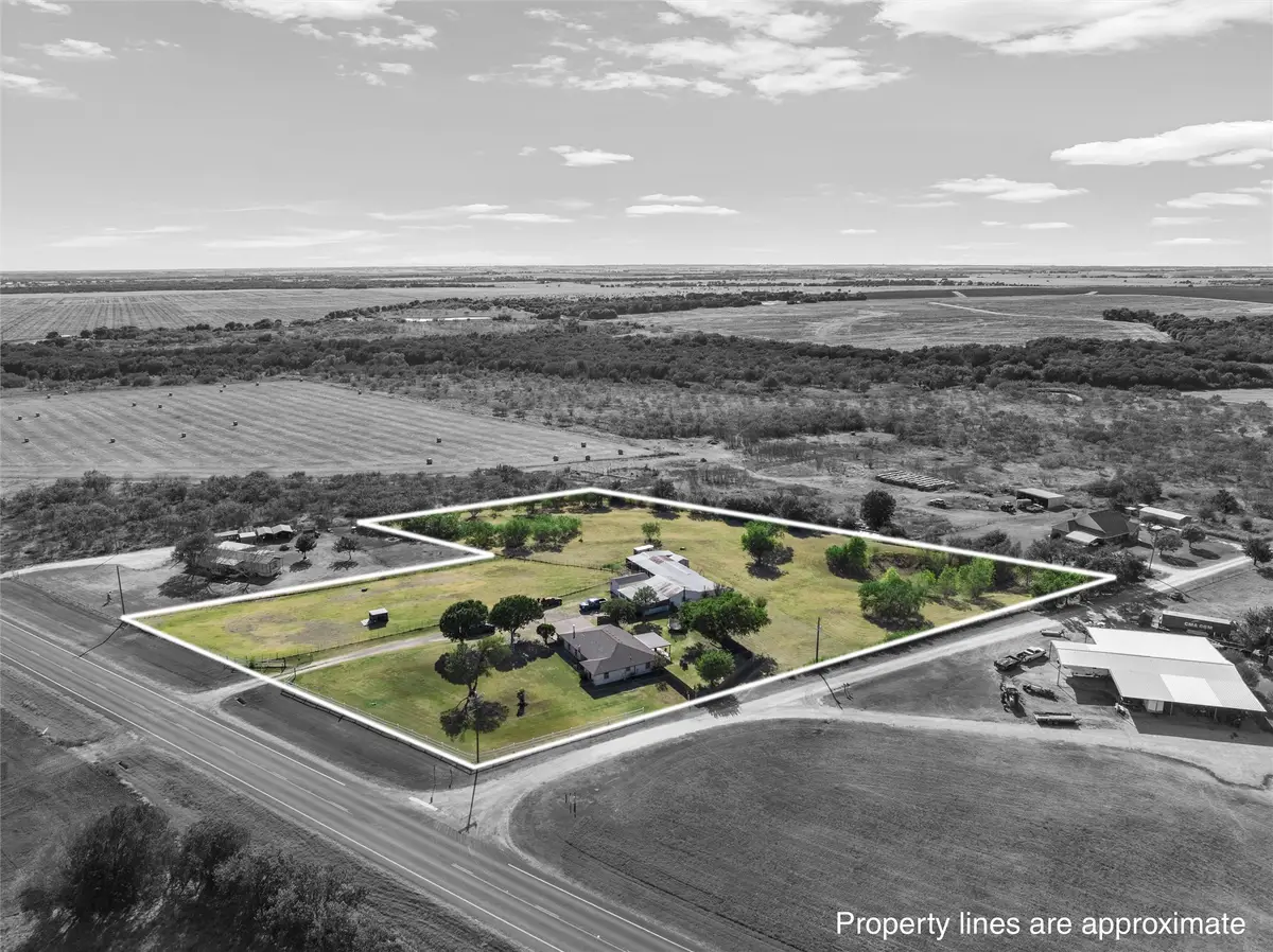 405 Fm 308, Mount Calm, TX 76673 - #1
