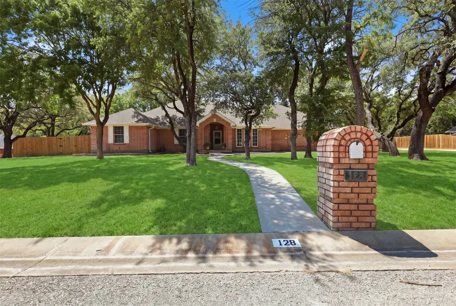 128 Oakwood Court, Lakeside, TX 76135 - #3