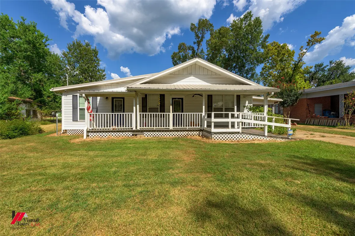 1210 S Third, Hodge, LA 71247 - #1