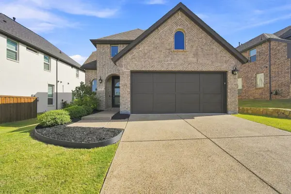 1749 Dartmoor Drive, Carrollton, TX 75010