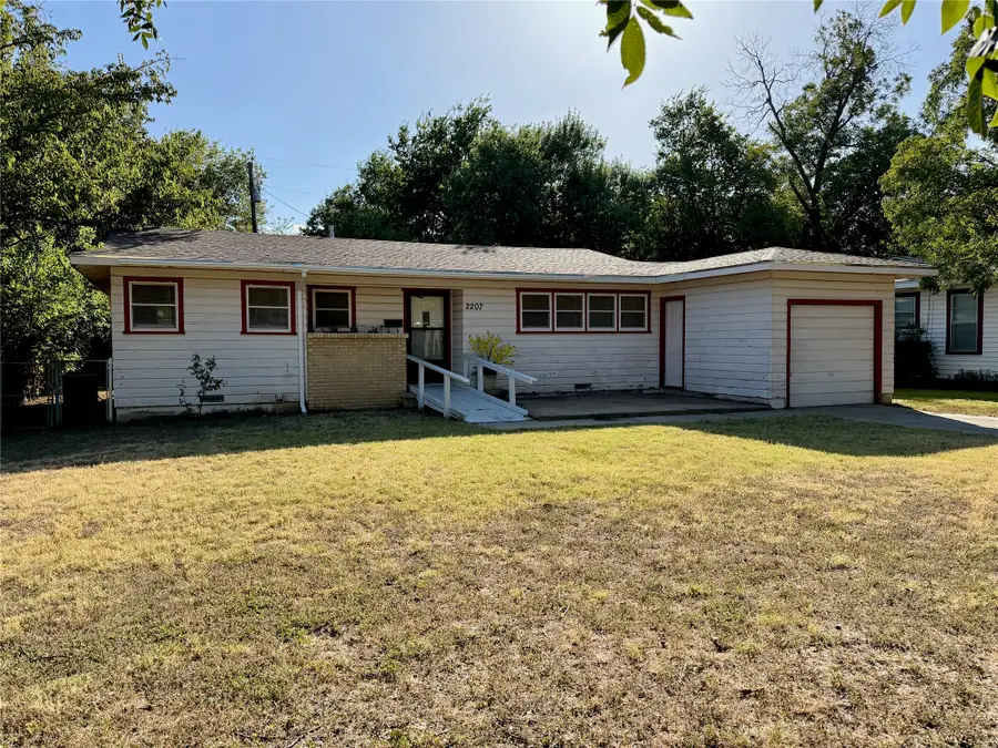 2207 4th Street, Brownwood, TX 76801 - #3