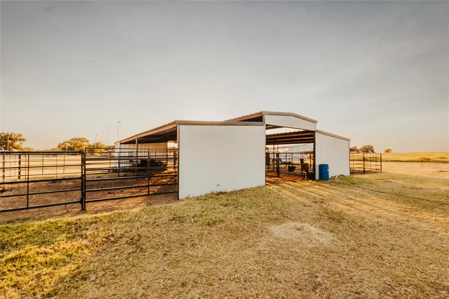 246 Hcr 1450 N, Covington, TX 76636 - #3