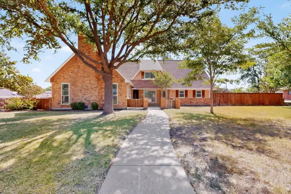 1380 Green Hills Court, Duncanville, TX 75137
