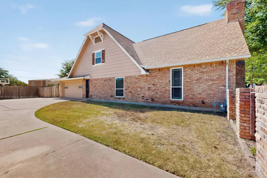 1380 Green Hills Court, Duncanville, TX 75137 - #2