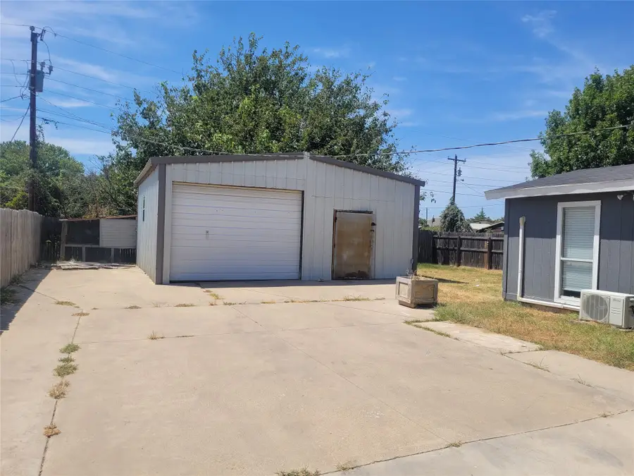 1921 Pelican Drive N, Pelican Bay, TX 76020 - #2
