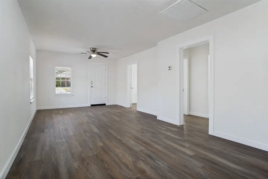 419 N Crawford Street, Denton, TX 76209 - #3
