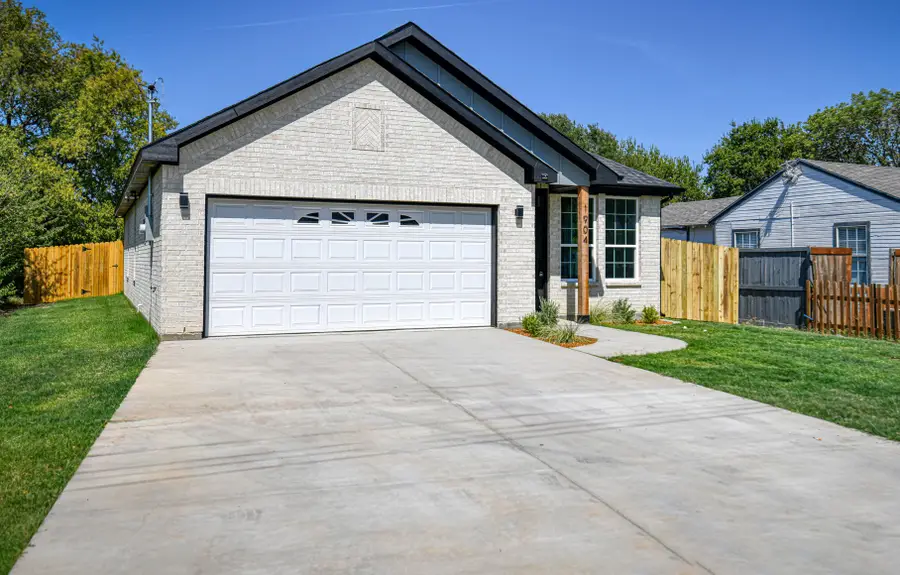 1904 S Sam Houston Road, Mesquite, TX 75149 - #2