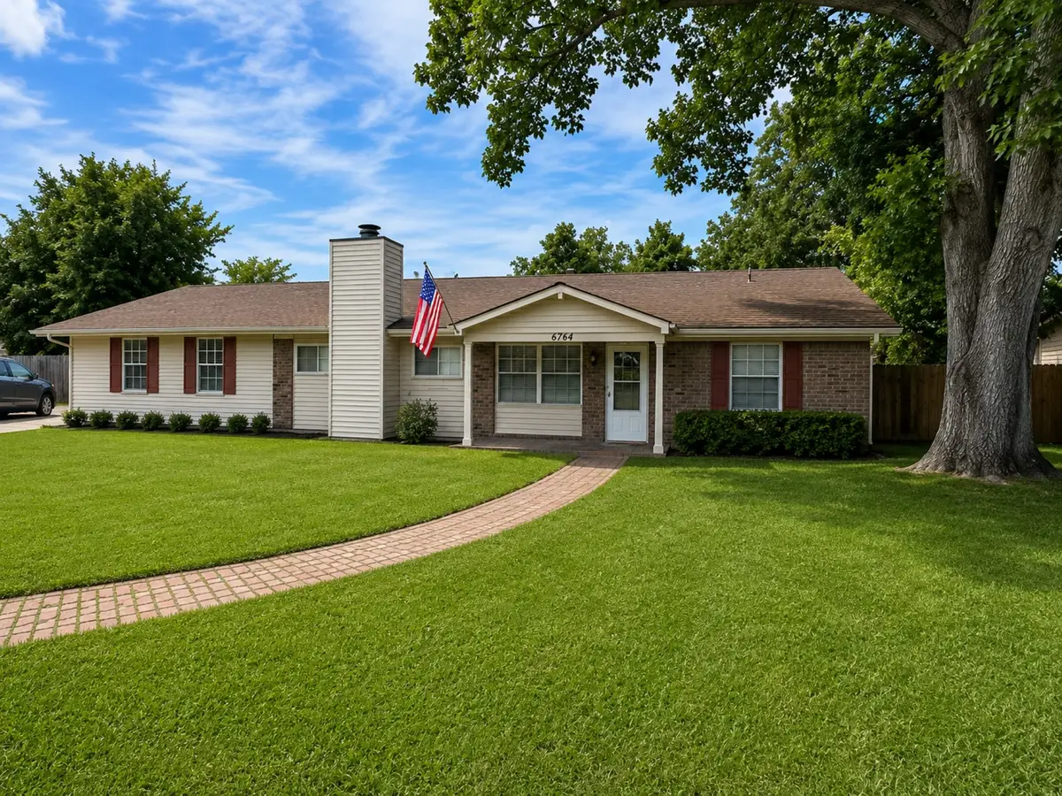 4744 Carolyn Lane, Shreveport, LA 71105 - #1