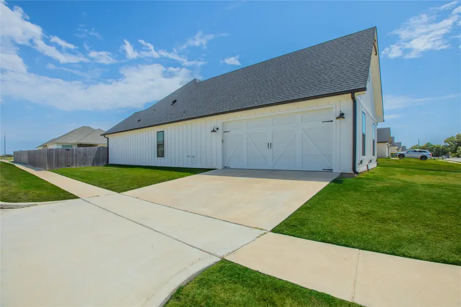 116 Indian Trails Road, Riesel, TX 76682 - #3