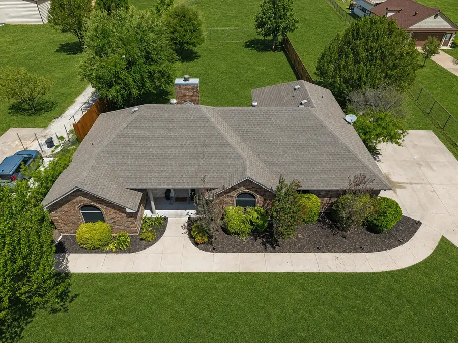 833 Shady Brook Lane, Red Oak, TX 75154 - #2
