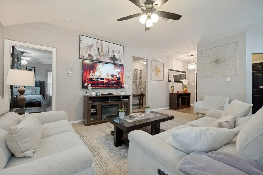 3031 Appaloosa Drive, Dallas, TX 75237 - #3