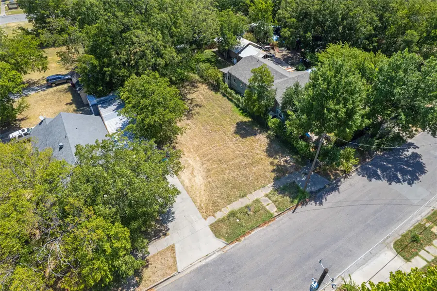 819 N Walnut Street, Sherman, TX 75090 - #2