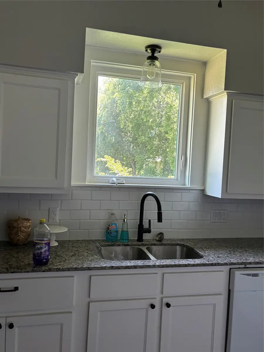 311 W Sam Rayburn Drive, Bonham, TX 75418 - #3