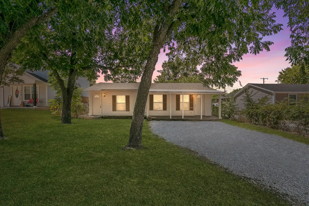 5729 Wellesley Avenue, Fort Worth, TX 76107 - #1