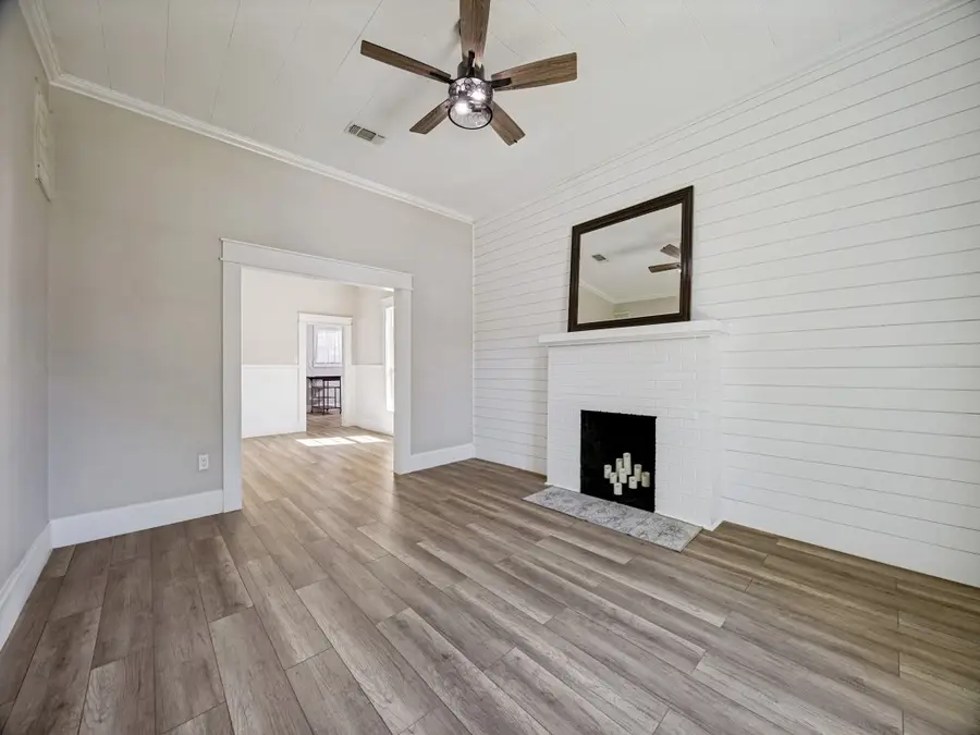 917 W Sears Street, Denison, TX 75020 - #2
