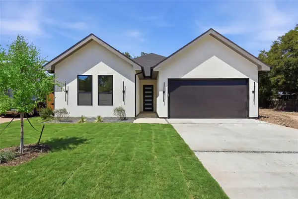 1327 E Waco Avenue, Dallas, TX 75216