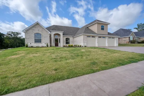 1616 Courtland Lane, Lindale, TX 75771