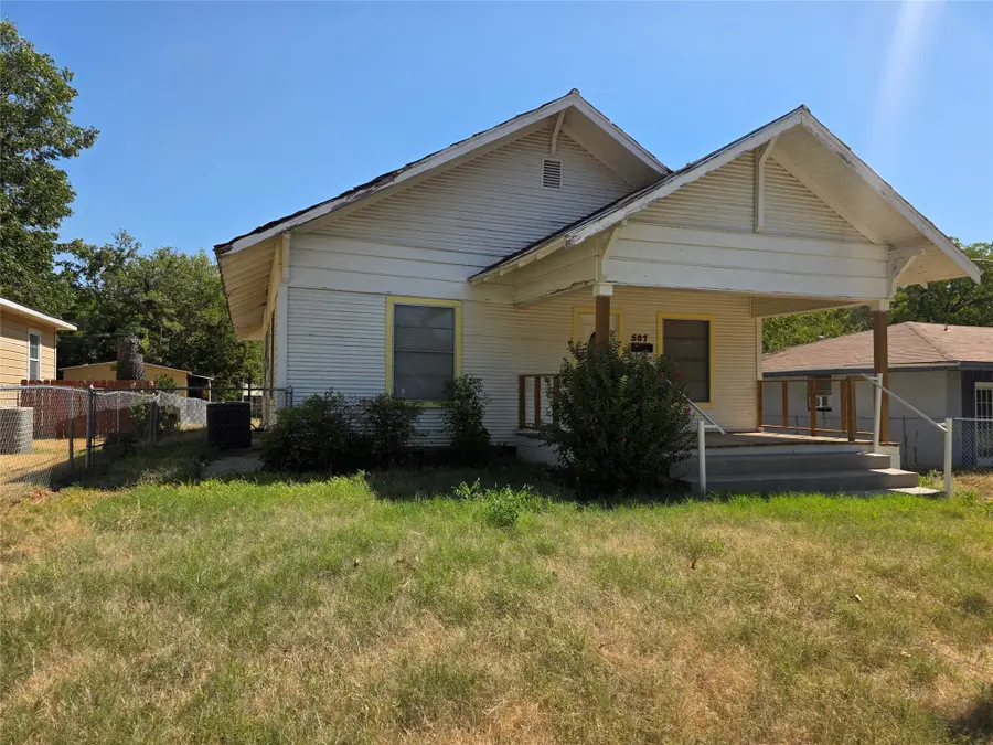 507 Orchard Street, Bowie, TX 76230 - #3