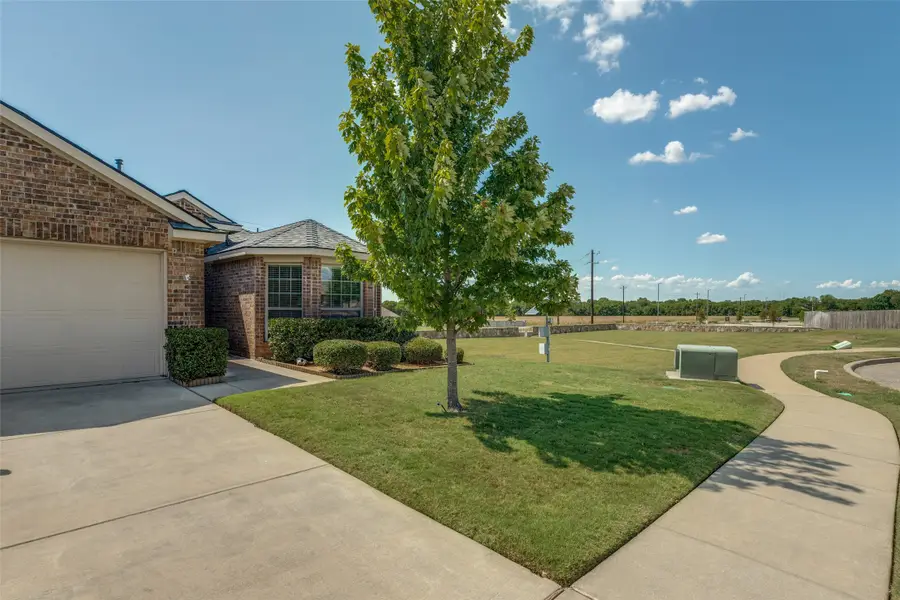1412 St Johns Drive, Van Alstyne, TX 75495 - #2