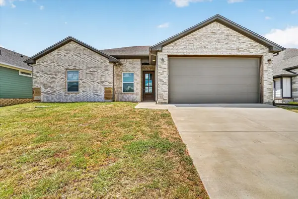 2706 San Gabriel Drive, Granbury, TX 76048