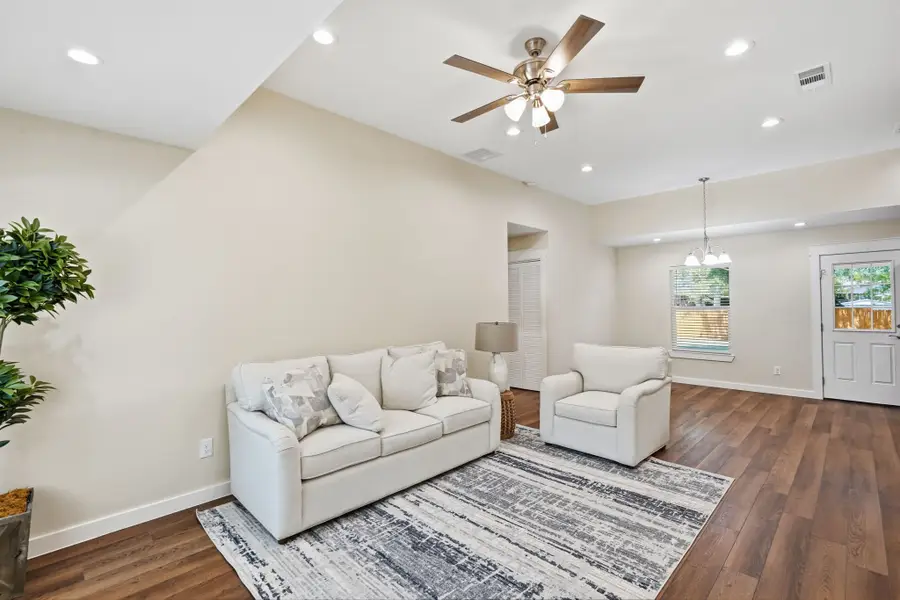 10637 Dunaway Drive, Dallas, TX 75228 - #3