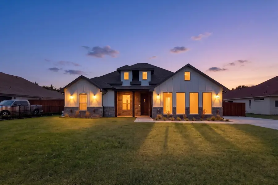 1672 Brookview Drive, Lancaster, TX 75146 - #3