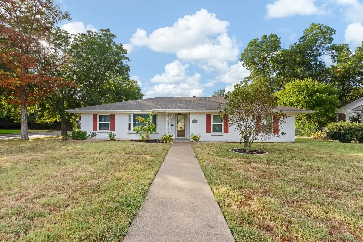 1227 Hilltop Drive, Cleburne, TX 76033 - #1