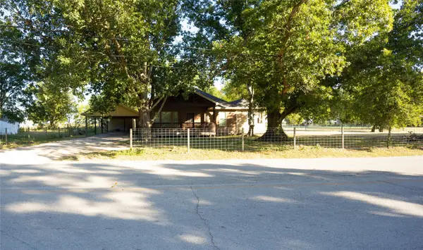 5004 Fm 3041, Corsicana, TX 75109
