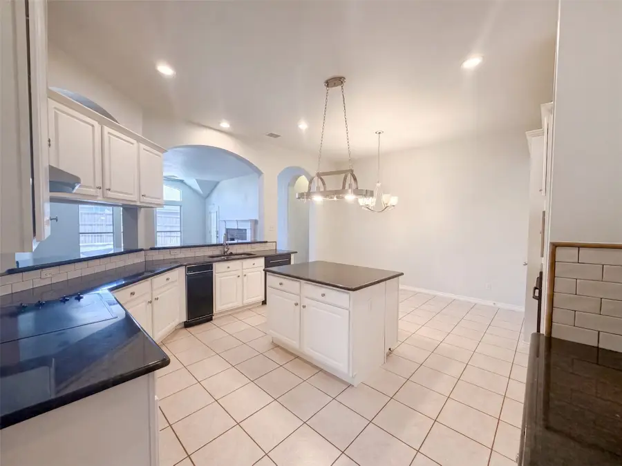 6 Cimarron Court, Trophy Club, TX 76262 - #2