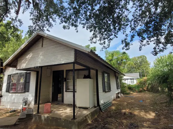 1020 NE 8th, Paris, TX 75460
