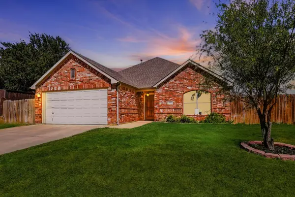 1012 Scenic Drive, Justin, TX 76247