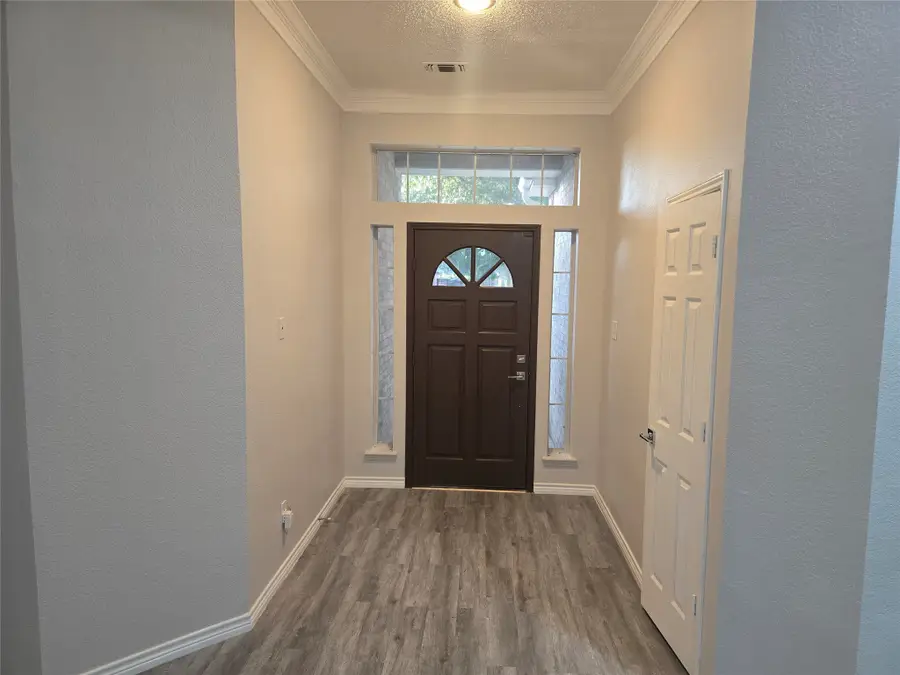 5200 White Hills Drive, Fort Worth, TX 76137 - #3