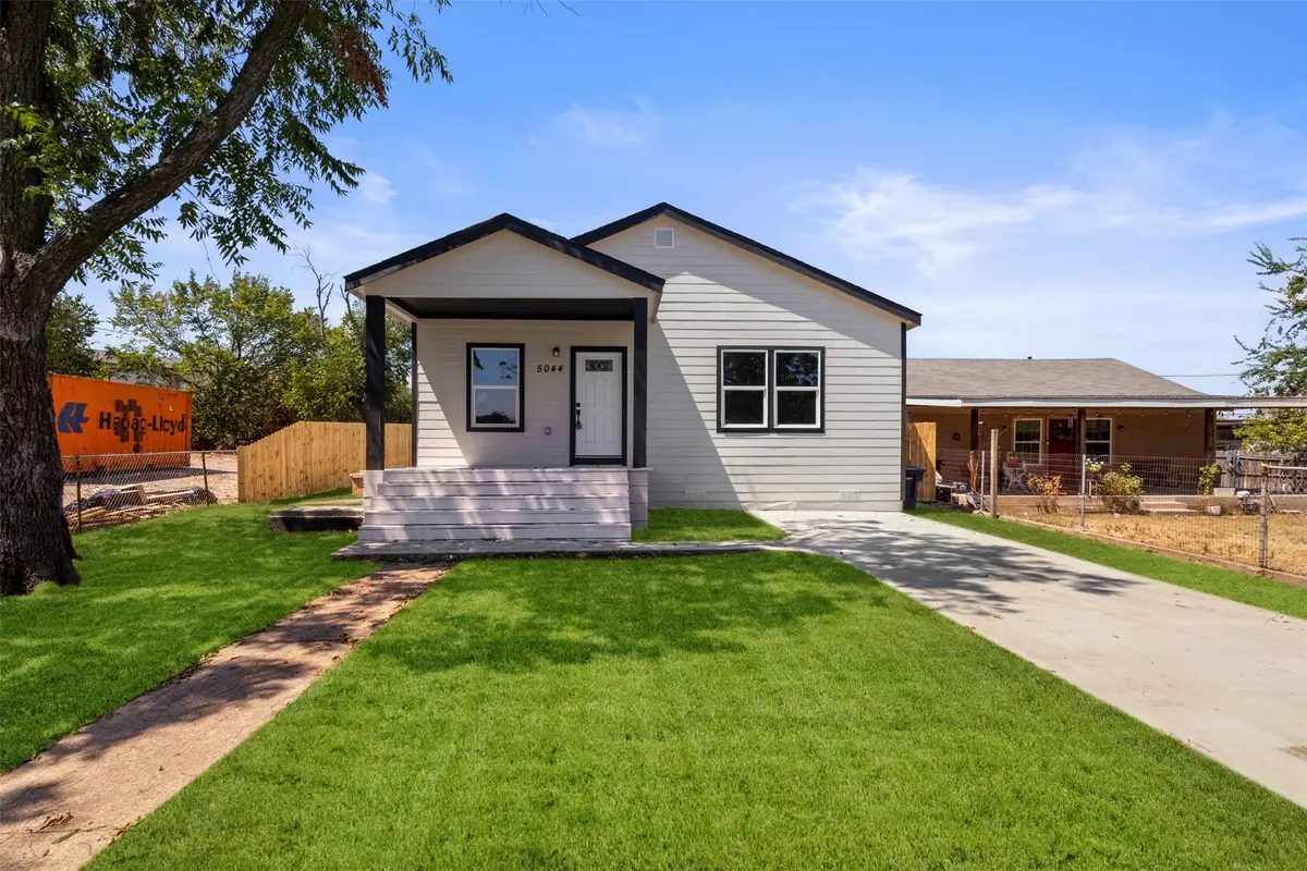 5044 Townsend Drive, Fort Worth, TX 76115 - #1