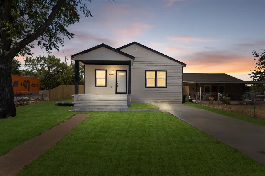 5044 Townsend Drive, Fort Worth, TX 76115 - #2
