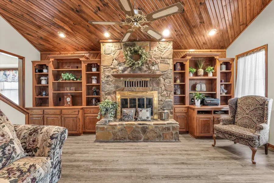 1438 Bend Of The Bosque Road, China Spring, TX 76633 - #2