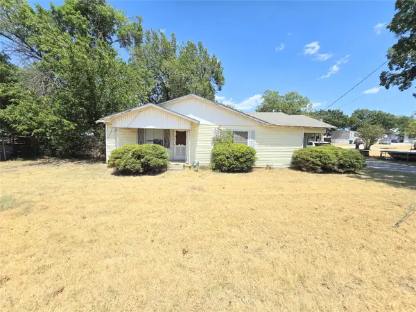 309 Decatur Street, Bowie, TX 76230