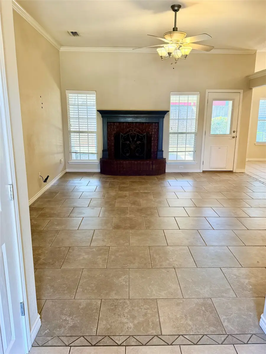 7325 Willow View Road, Abilene, TX 79606 - #2
