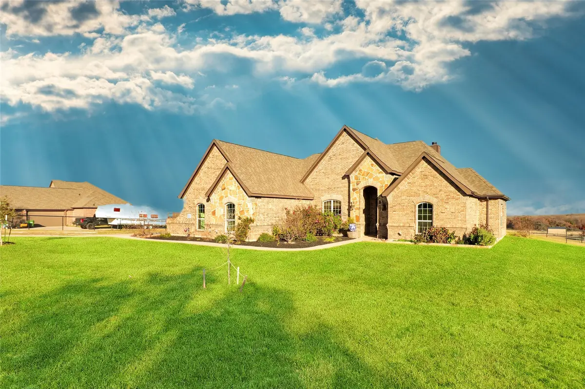 694 Jennings Lane, Azle, TX 76020 - #1