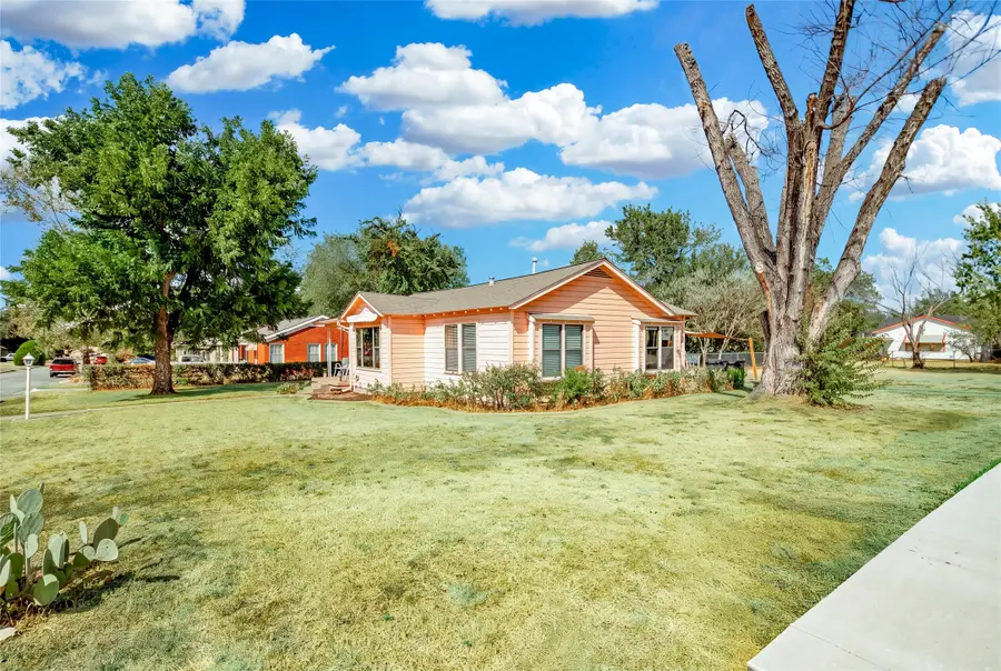 3100 Lakeland Street, Fort Worth, TX 76111 - #3