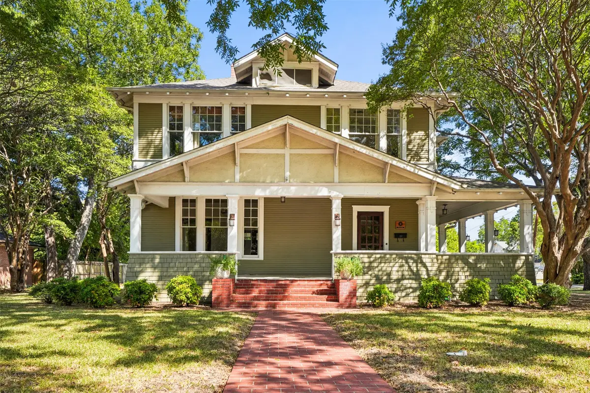 400 W Gilmer Street, Ennis, TX 75119 - #1