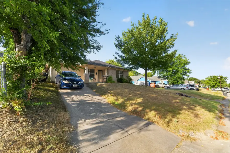 5532 Fernander Drive, Fort Worth, TX 76107 - #3