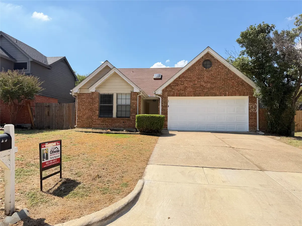 6008 Glenwood Drive, Arlington, TX 76017 - #1
