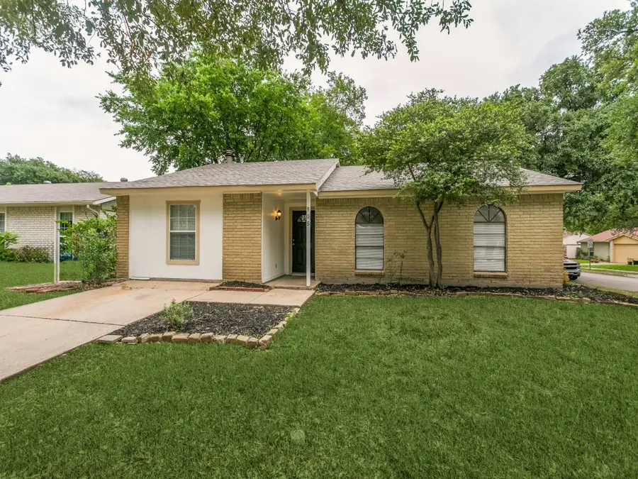 905 Hawthorne Drive, Allen, TX 75002 - #2