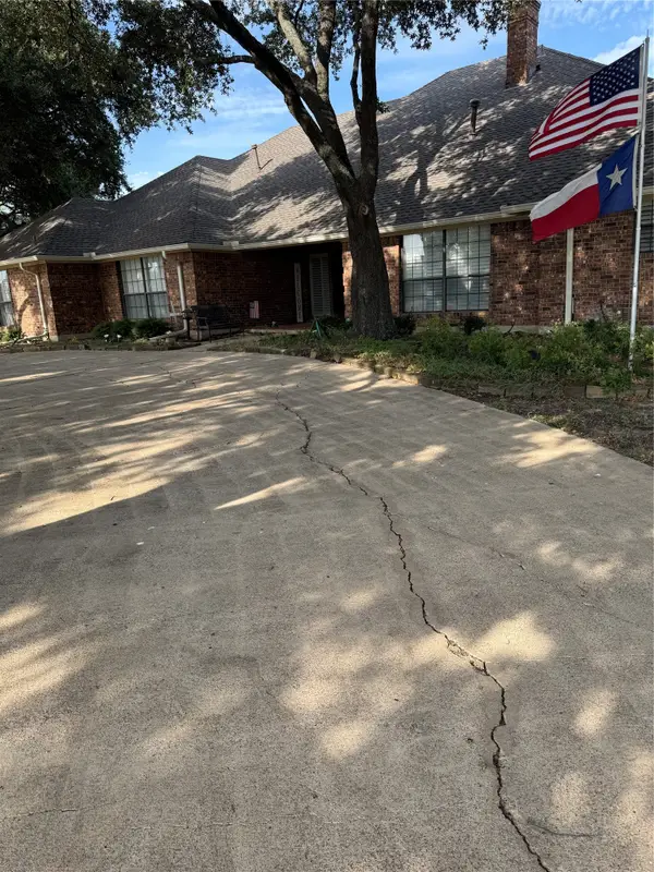 202 Suntide Drive, Sunnyvale, TX 75182