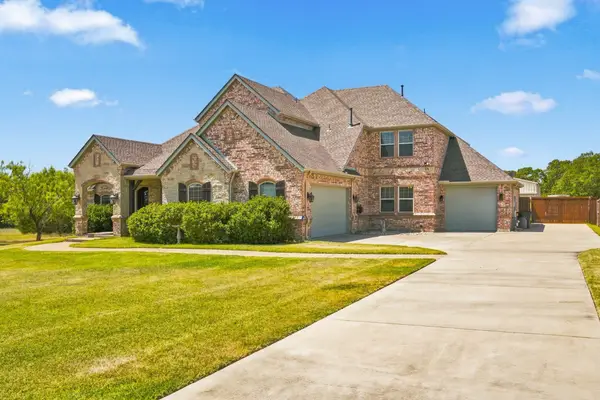 911 Tate Street, Mansfield, TX 76063