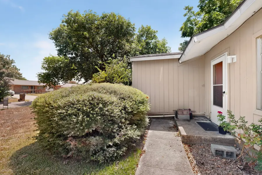 2225 Mayfair Street, Ennis, TX 75119 - #2