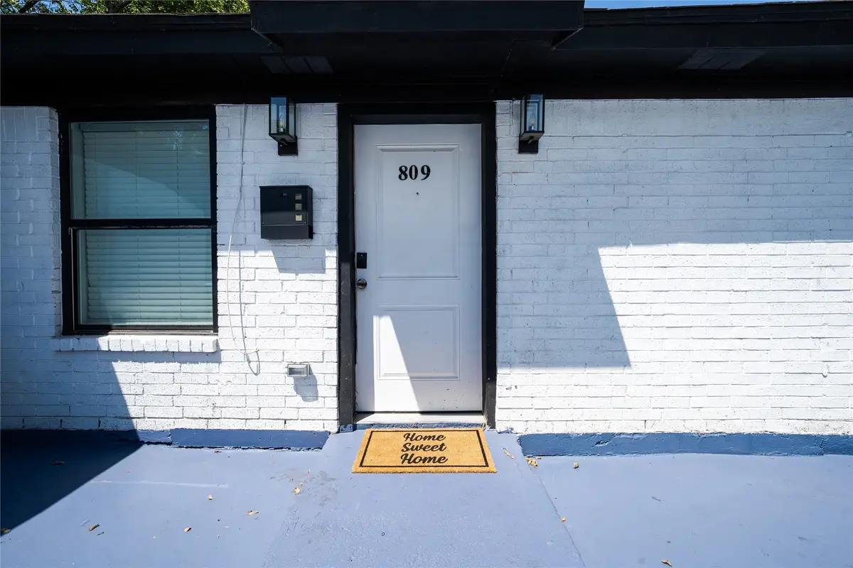 809 W Broadus Avenue, Fort Worth, TX 76115 - #1