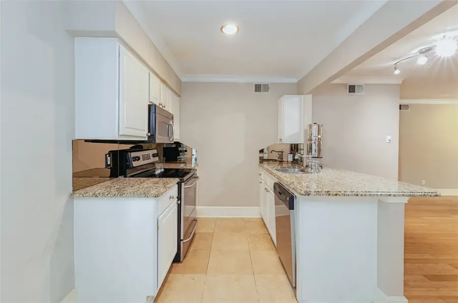10111 Regal Park Lane #208, Dallas, TX 75230 - #3