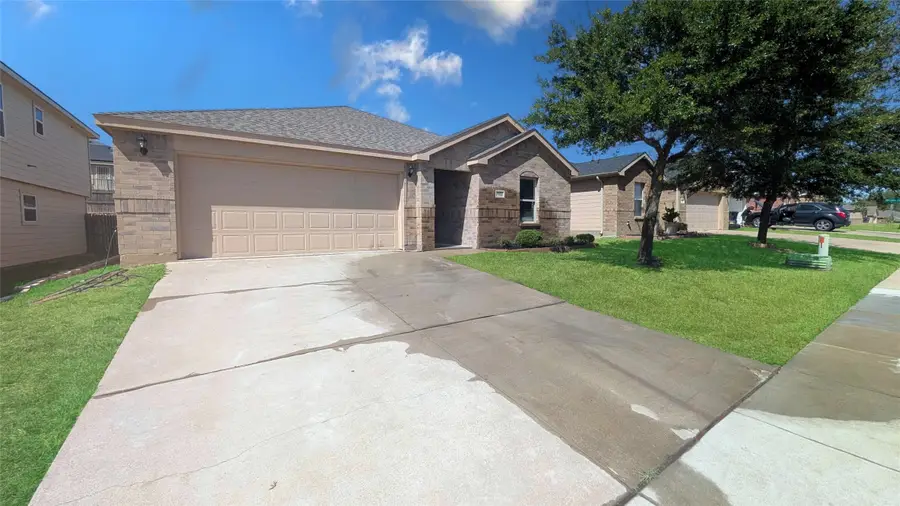 5112 Glen Eden Drive, Fort Worth, TX 76119 - #2