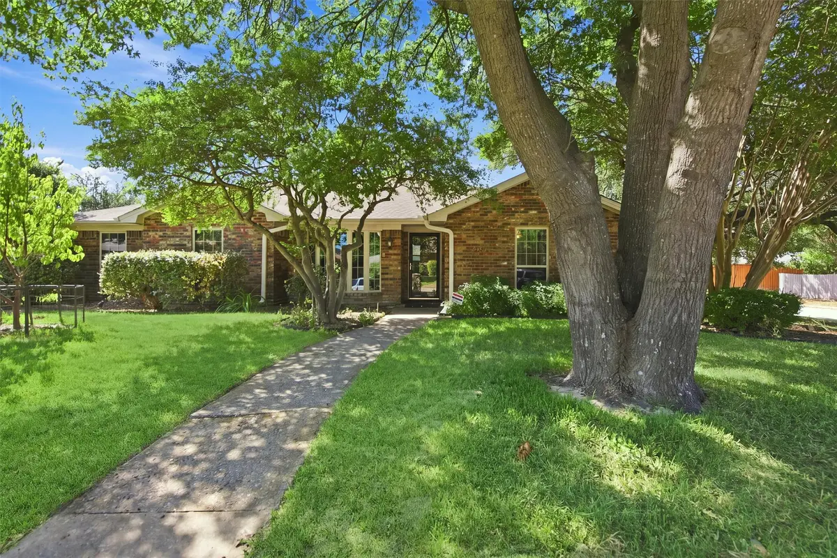 2210 Bengal Lane, Plano, TX 75023 - #1